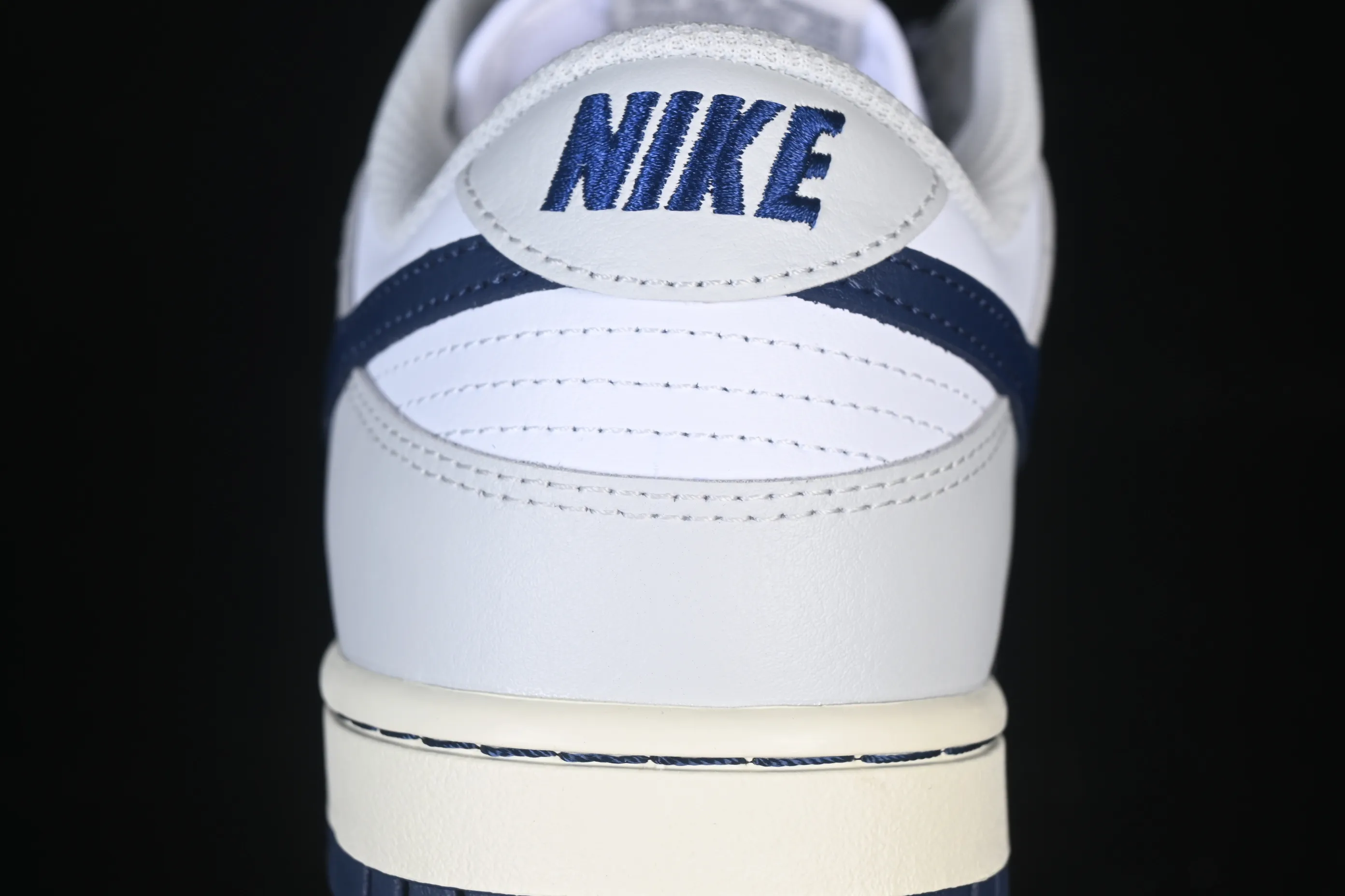 All categories Nk SB Dunk series Nk SB Dunk Low low-top sneakers Nike SB Dunk Low blue, white and gray color matching low-top casual sneakers IM2222-101